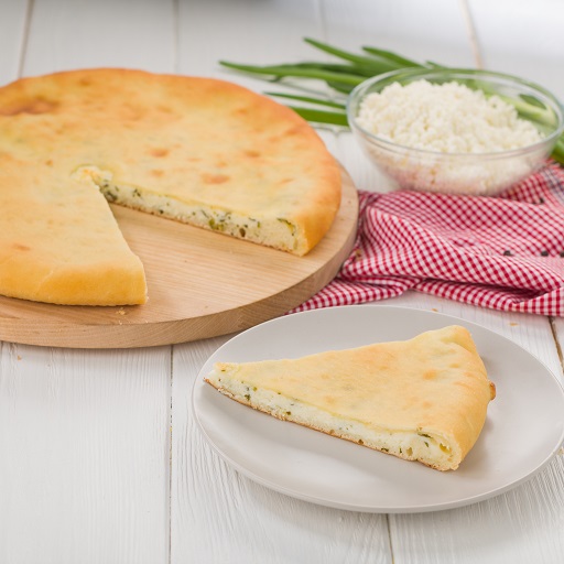 Пирог Осетинский с курицей и сыром 1 кг