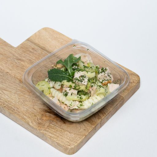 Салат из курицы с сельдереем и яблоками